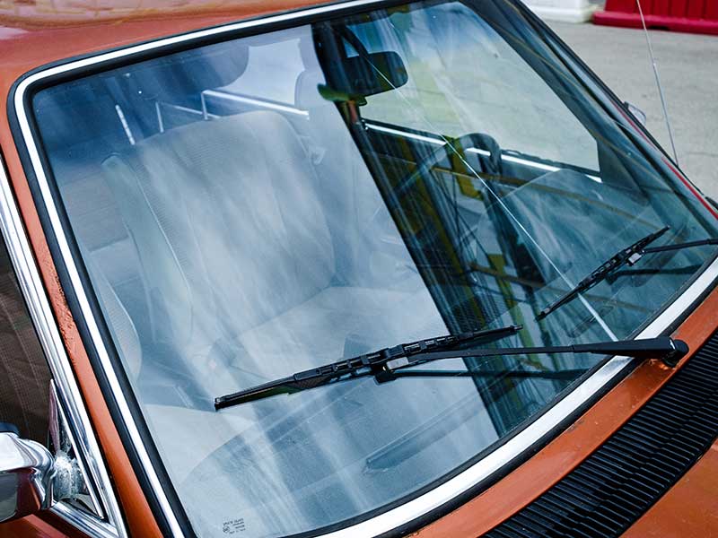 Signs Your New Windshield Replacement Is Incorrect